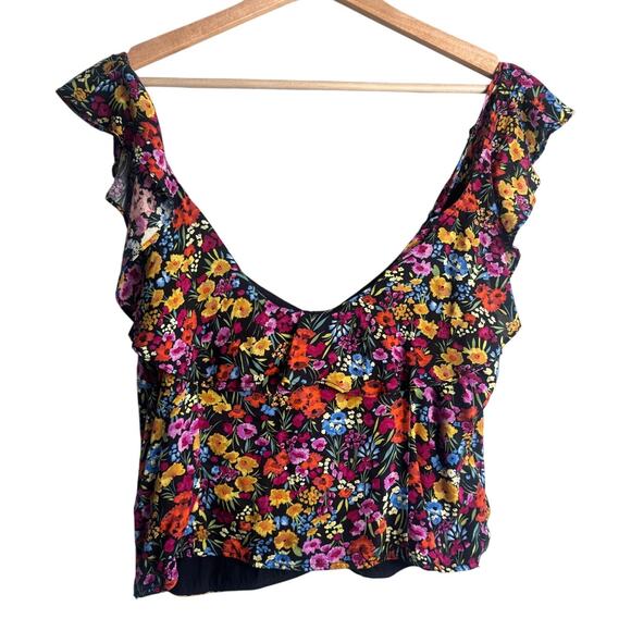 Lost + Wander Medium Flora Garden Off-Shoulder Crop Top - Picture 5 of 7
